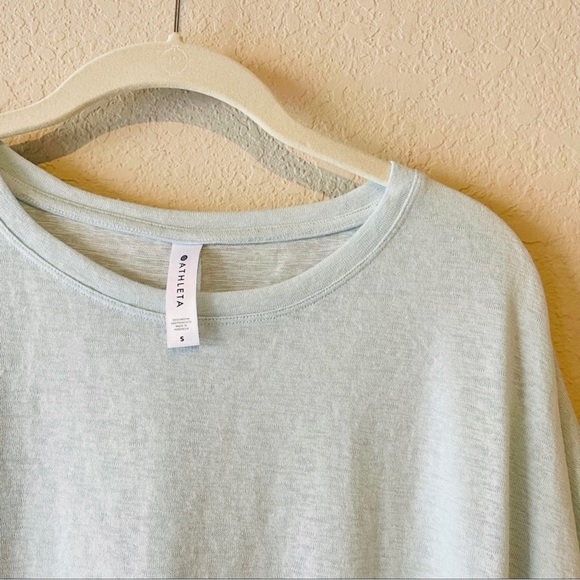 Athleta EUC Women’s Size Small Release Tee Gentle Blue - Picture 3 of 11